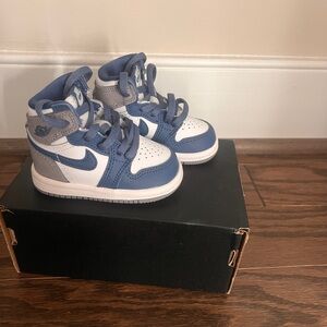 Baby Jordan 1 Retro High OG (TD) size 3c